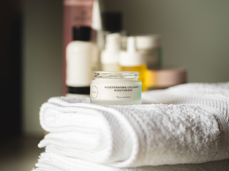 Eczema Skin Care Routine with gentle cleanser, fragrance-free moisturizer, soft cotton fabrics, and a simple daily checklist
